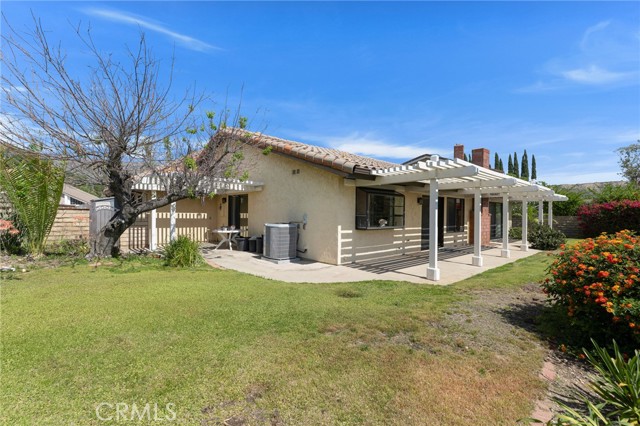 Detail Gallery Image 36 of 53 For 19252 Pebble Beach, Porter Ranch,  CA 91326 - 3 Beds | 2 Baths