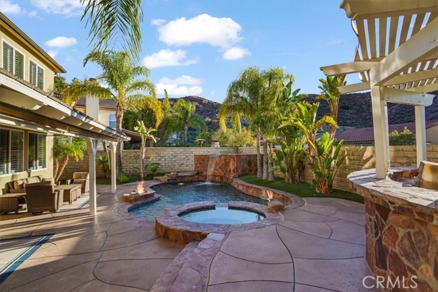 Detail Gallery Image 32 of 43 For 28211 Lorita Ln, Saugus,  CA 91350 - 5 Beds | 2/1 Baths