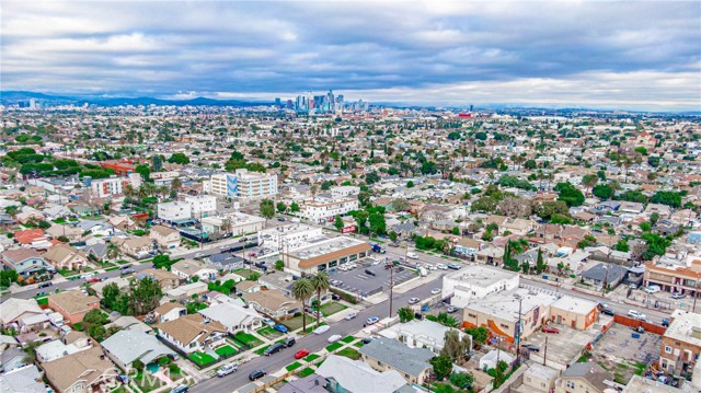 4351 S Western Avenue, Los Angeles, California 90062, ,Commercial Sale,For Sale,4351 S Western Avenue,CRPW24031565