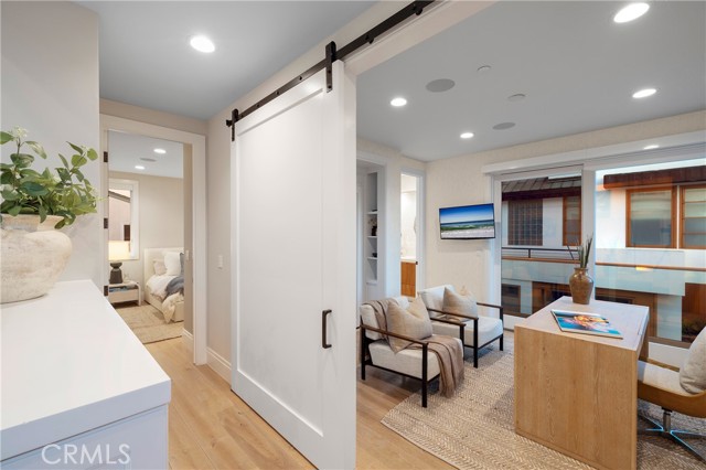 1515 E Ocean Boulevard, Newport Beach CA: https://media.crmls.org/medias/0335ef3e-34fa-4b2b-a7d8-d20e8e14c26b.jpg