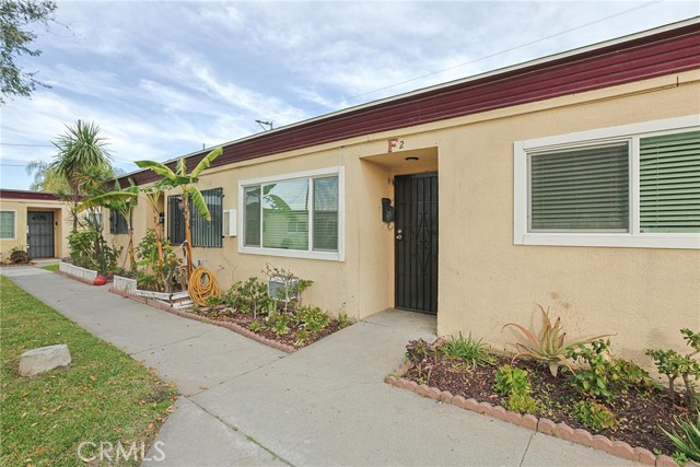 Detail Gallery Image 2 of 41 For 4109 W 5th #F2,  Santa Ana,  CA 92703 - 2 Beds | 2 Baths