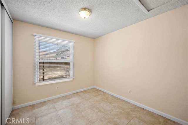 41125 179th E Street, Lancaster CA: https://media.crmls.org/medias/03363286-2213-4136-ab4f-4b1019f8faef.jpg