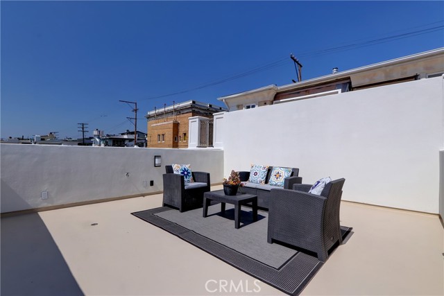 1520 Hermosa Avenue, Hermosa Beach, California 90254, 3 Bedrooms Bedrooms, ,3 BathroomsBathrooms,Residential,Sold,Hermosa,SB23085907