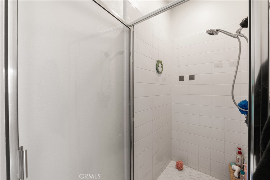 MLS #OC25181828 img 20