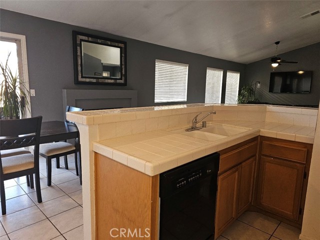 Detail Gallery Image 20 of 50 For 1847 Heritage Lane, Palmdale,  CA 93551 - 3 Beds | 2 Baths