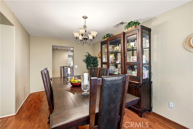 Detail Gallery Image 9 of 43 For 1549 Thomas Dr, Lancaster,  CA 93535 - 4 Beds | 3 Baths