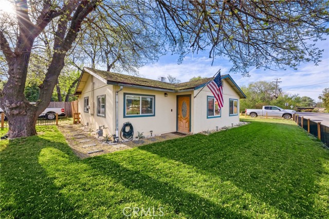 Detail Gallery Image 2 of 33 For 5204 Ensenada, Atascadero,  CA 93422 - 2 Beds | 2 Baths