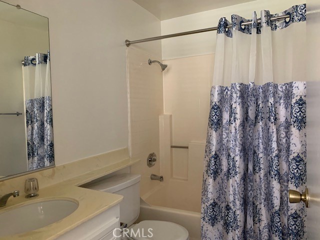 Detail Gallery Image 16 of 17 For 235 E Chestnut Ave #L,  Monrovia,  CA 91016 - 3 Beds | 3 Baths