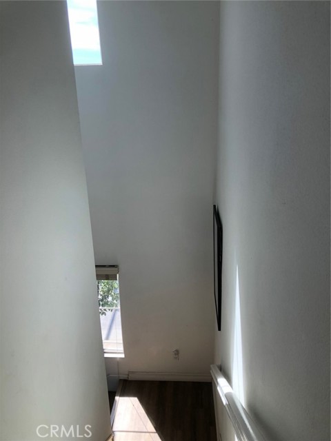 Detail Gallery Image 20 of 36 For 2997 E Pacific Coast Hwy, Signal Hill,  CA 90755 - 2 Beds | 2/1 Baths