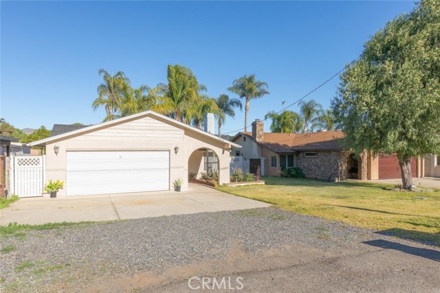 Detail Gallery Image 2 of 27 For 21604 Grand, Wildomar,  CA 92595 - 4 Beds | 2 Baths