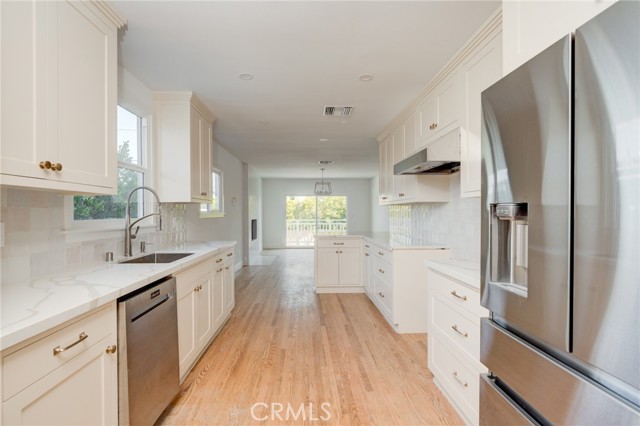 419 Avenue F, Redondo Beach, California 90277, 3 Bedrooms Bedrooms, ,1 BathroomBathrooms,Residential,Sold,Avenue F,SB22047389