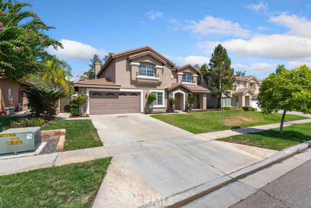 Detail Gallery Image 4 of 38 For 1913 Crystal Downs Dr, Corona,  CA 92883 - 5 Beds | 3/1 Baths