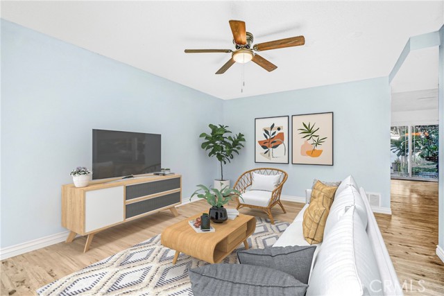 Detail Gallery Image 6 of 15 For 12884 Newhope, Garden Grove,  CA 92840 - 2 Beds | 1/1 Baths