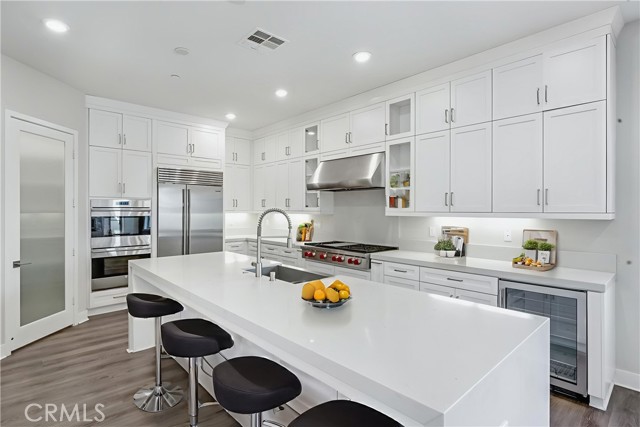 54 Sagan Way, Irvine CA: https://media.crmls.org/medias/033a214c-5e66-4705-9a38-e6422a54690f.jpg
