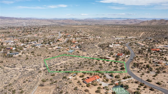 Detail Gallery Image 13 of 20 For 9486 Carmelita Cir, Yucca Valley,  CA 92284 - – Beds | – Baths