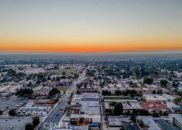 https://media.crmls.org/medias/033a48f1-59ff-4ecf-9833-2062351408f7.jpg?preset=X-Large
