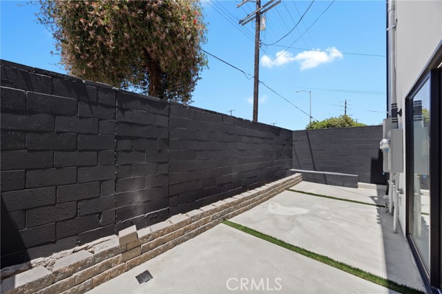 Detail Gallery Image 27 of 29 For 8313 Kittyhawk Ave, Los Angeles,  CA 90045 - – Beds | – Baths