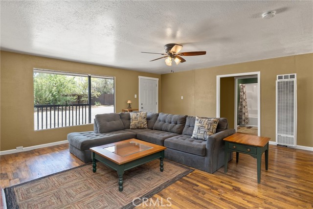 Detail Gallery Image 10 of 49 For 1174 Grand Ave, Oroville,  CA 95965 - 2 Beds | 1 Baths
