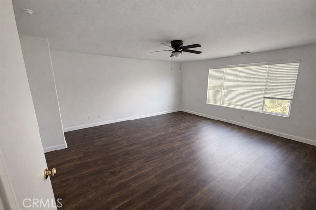 Detail Gallery Image 5 of 7 For 11971 Limestone Ct, Yucaipa,  CA 92399 - 3 Beds | 2/1 Baths