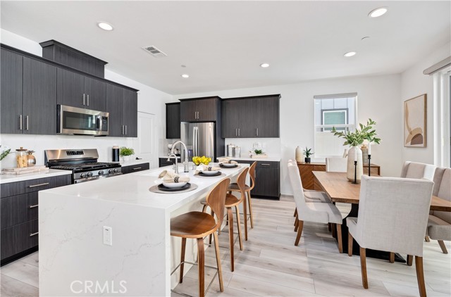 Detail Gallery Image 9 of 59 For 39532 Tannat Dr, Temecula,  CA 92591 - 4 Beds | 3 Baths