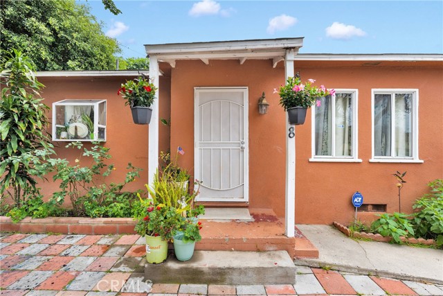 470 E Home Street, Long Beach CA: https://media.crmls.org/medias/033d7340-2f64-4109-a72e-8df5dbfb5ac9.jpg