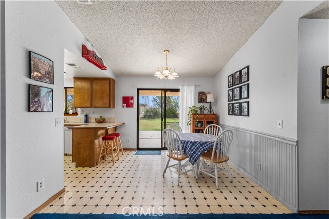 Detail Gallery Image 10 of 42 For 41038 171st, Lancaster,  CA 93535 - 3 Beds | 2 Baths