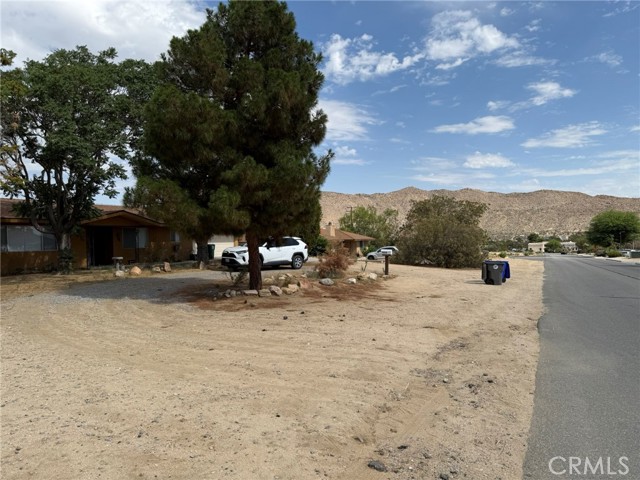 Detail Gallery Image 3 of 61 For 7344 Palm Ave, Yucca Valley,  CA 92284 - – Beds | – Baths