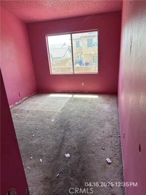 14535 Owens River Road, Victorville CA: https://media.crmls.org/medias/033e7866-43d3-4dca-ac4a-32a6778f88a9.jpg