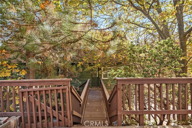 Detail Gallery Image 4 of 26 For 28000 West Shore Rd, Lake Arrowhead,  CA 92352 - 4 Beds | 3/1 Baths