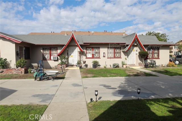 1169 N Mayfair Avenue, Anaheim CA: https://media.crmls.org/medias/033e9fea-1ec8-4916-a02f-5bd3b5ea7c29.jpg