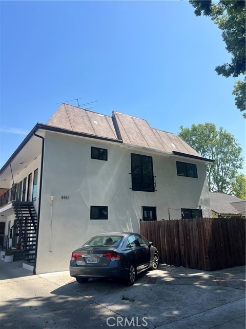 3461 Perlita Ave, Los Angeles CA: https://media.crmls.org/medias/033f07f2-bec7-42cf-b895-df242b964c79.jpg
