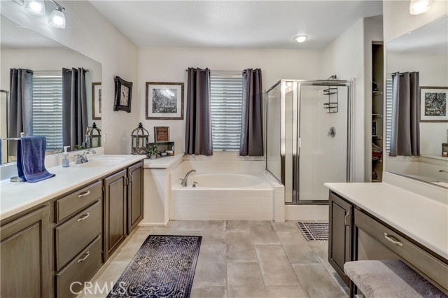 Detail Gallery Image 6 of 42 For 8449 Monique Ct, Riverside,  CA 92508 - 4 Beds | 3 Baths