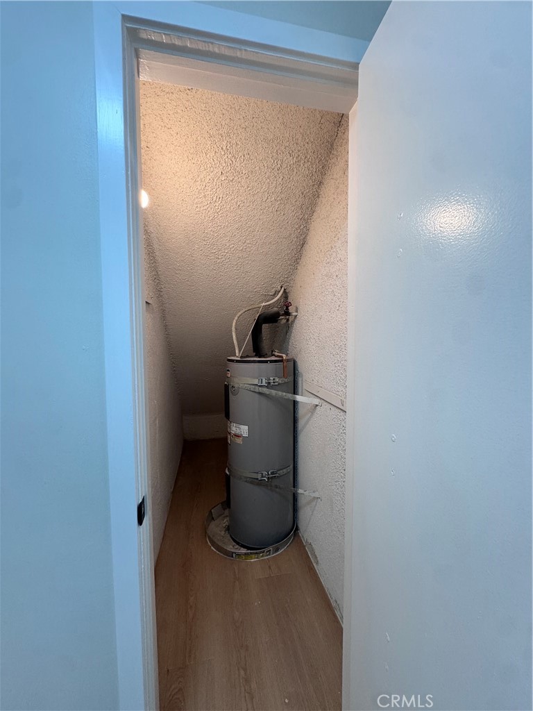 https://media.crmls.org/medias/033f5eee-ea03-4b26-9ead-bcbb81adb0b6.jpg?preset=X-Large
