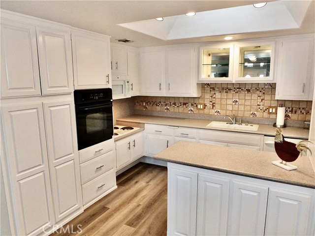 Detail Gallery Image 14 of 53 For 1560 Homewood Rd #114-L,  Seal Beach,  CA 90740 - 2 Beds | 2 Baths