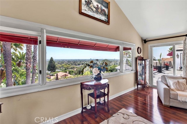 Detail Gallery Image 18 of 54 For 1532 Kensing Ln, North Tustin,  CA 92705 - 5 Beds | 6/2 Baths
