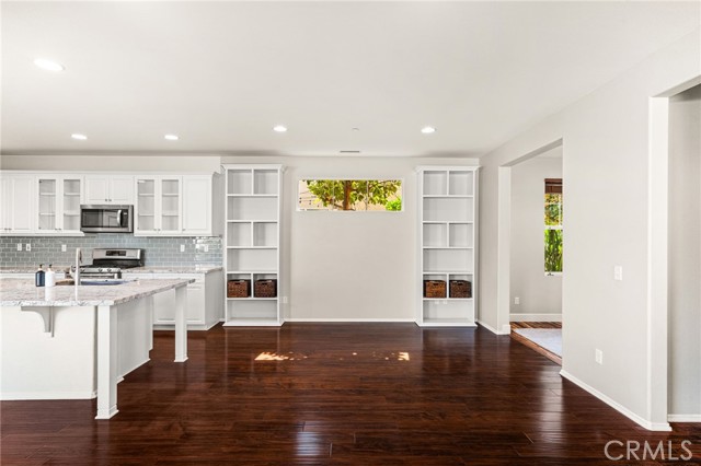 4069 Cottage Way, Ontario CA: https://media.crmls.org/medias/03404deb-630e-465e-a0e7-976c643a316e.jpg