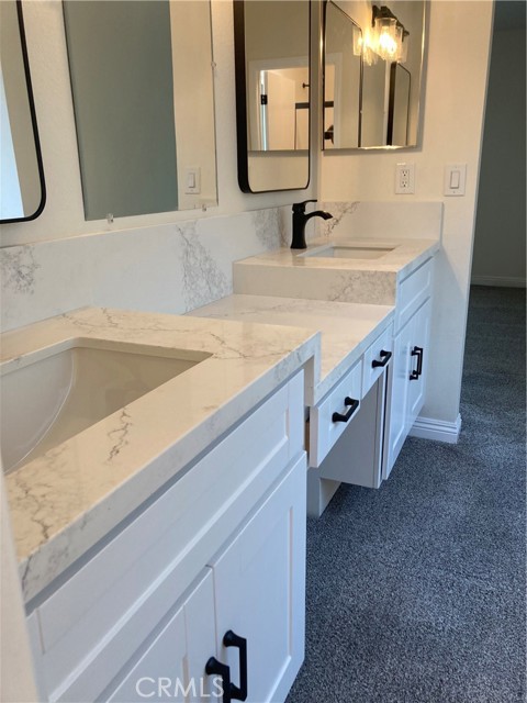 28769 Magnolia Way, Saugus CA: https://media.crmls.org/medias/03407067-6464-436f-921d-07ddc49132bc.jpg