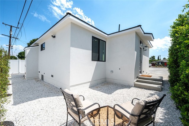 765 E Silva Street, Long Beach CA: https://media.crmls.org/medias/03407720-d039-4afa-8a50-bc866f02a161.jpg