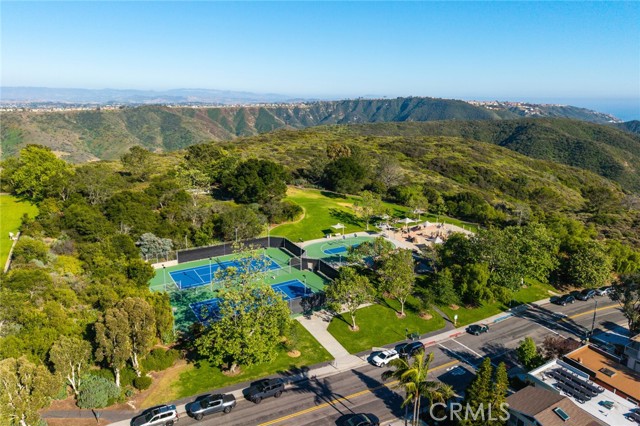 956 Tia Juana, Laguna Beach CA: https://media.crmls.org/medias/03409366-3920-4acf-b4ee-26f0d6f41df1.jpg
