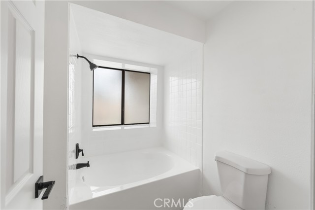42346 W 47th W Street, Lancaster CA: https://media.crmls.org/medias/0340ec8b-8591-4d7e-9881-4f9ee87c5894.jpg