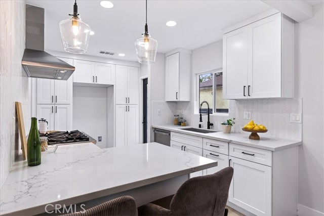 Detail Gallery Image 11 of 34 For 2622 S Bentley Ave, Los Angeles,  CA 90064 - 3 Beds | 2 Baths