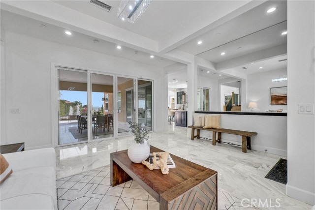 Detail Gallery Image 4 of 75 For 520 N Bardsdale Pl, Brea,  CA 92821 - 5 Beds | 5/1 Baths