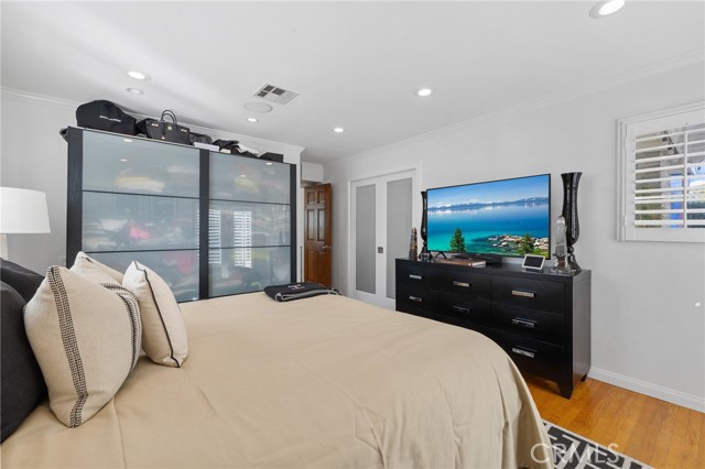 10340 Margate Street, North Hollywood CA: https://media.crmls.org/medias/03417b6f-eec5-4490-a2b0-d024d7a2b754.jpg