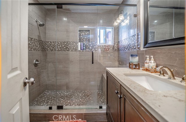 415 E 97th Street, Inglewood CA: https://media.crmls.org/medias/03426162-757a-46d3-ae75-fc08bc3fcf37.jpg