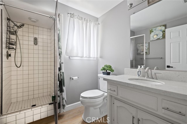 7209 Copper Creek Way, Bakersfield CA: https://media.crmls.org/medias/0342d11e-bbfd-4038-9aae-56ec296a19b3.jpg