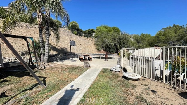 Detail Gallery Image 22 of 49 For 22139 Drover Way, Canyon Lake,  CA 92587 - 5 Beds | 2/1 Baths