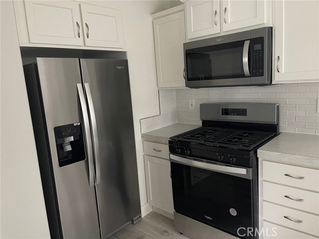 Detail Gallery Image 14 of 22 For 1930 Stewart St #X-7,  Santa Monica,  CA 90404 - 1 Beds | 1/1 Baths