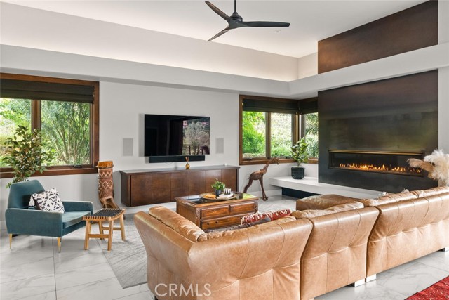 3386 Canyon Oaks Terrace, Chico CA: https://media.crmls.org/medias/0343509f-90b8-4887-b2ee-f758dd939887.jpg
