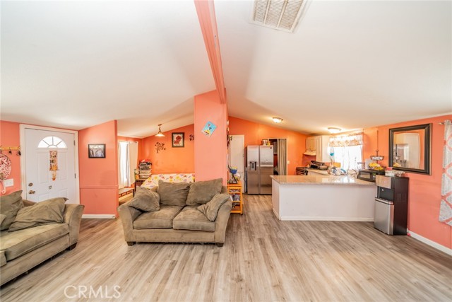 11930 Baldy Mesa Road, Victorville CA: https://media.crmls.org/medias/03439345-9853-476d-9801-9a9d1822d24a.jpg