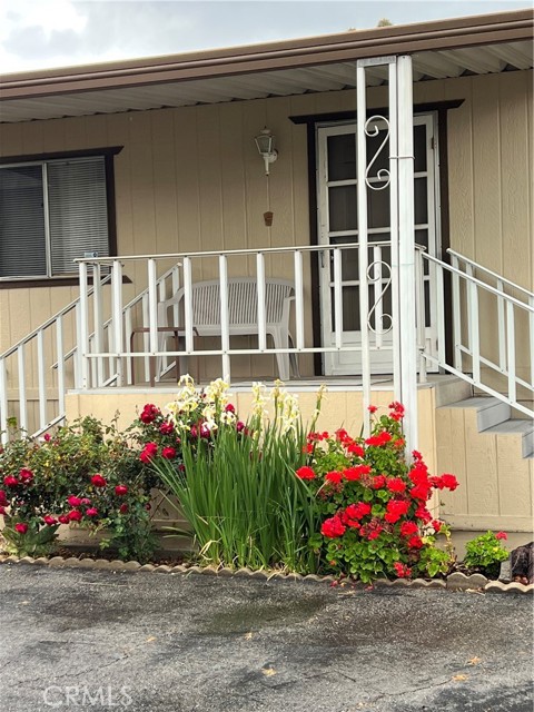 5932 East Los Angeles Avenue, 1 photo 2